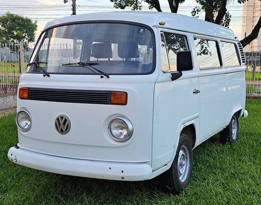 VOLKSWAGEN KOMBI 1.6 STD 8V GASOLINA 3P MANUAL